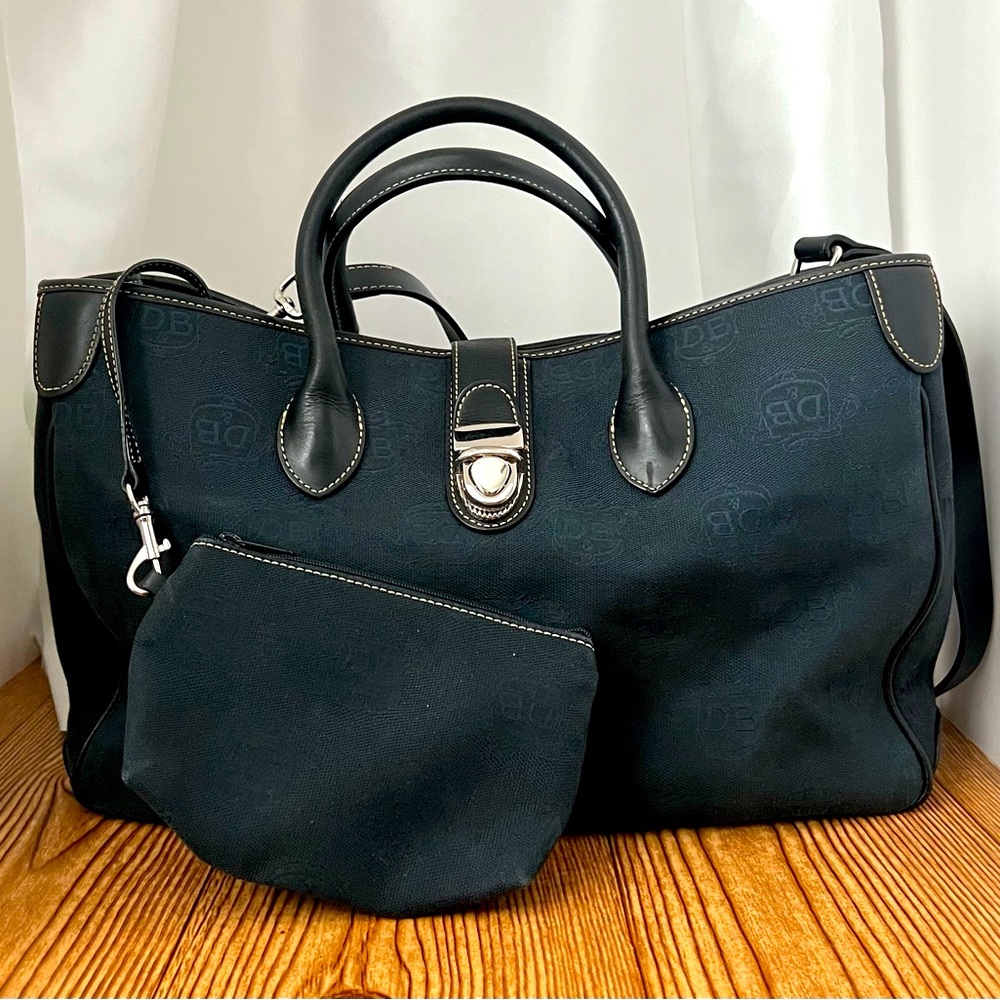 GUC Dooney & Bourke Two Way Traveler Satchel